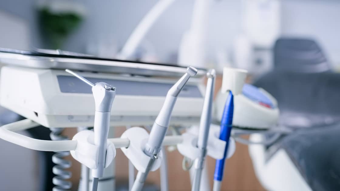 Oral surgery page top image